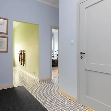 Hala Mirowska Stylish Apartment